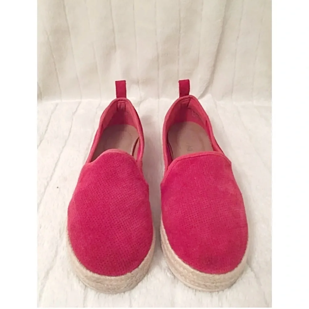CLARKS AZELLA REVERE Wms Red Suede Slip-On Loafer